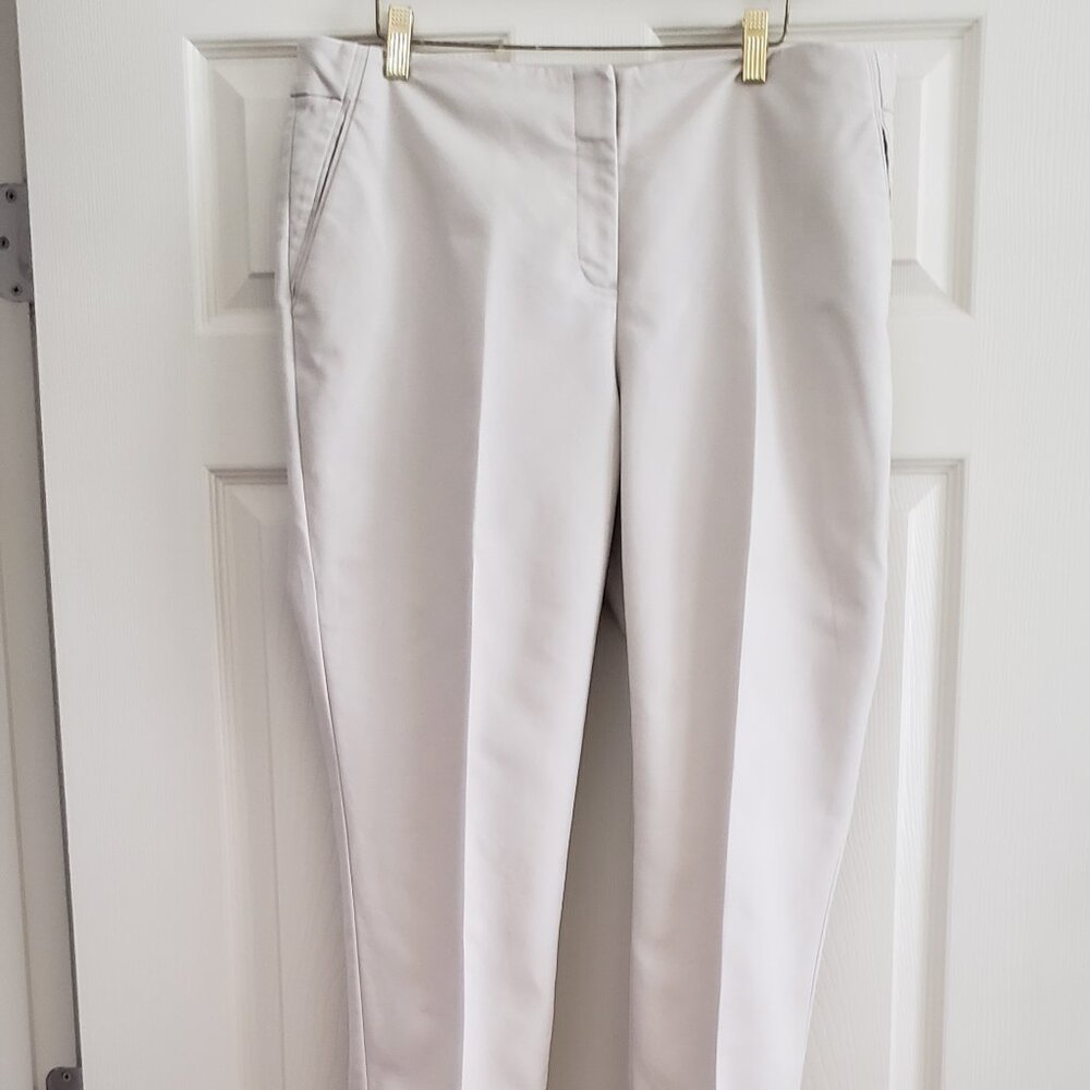 Chicos So Slimming Capris - Chicos size 2 - Regular size 12 - Stone Color
